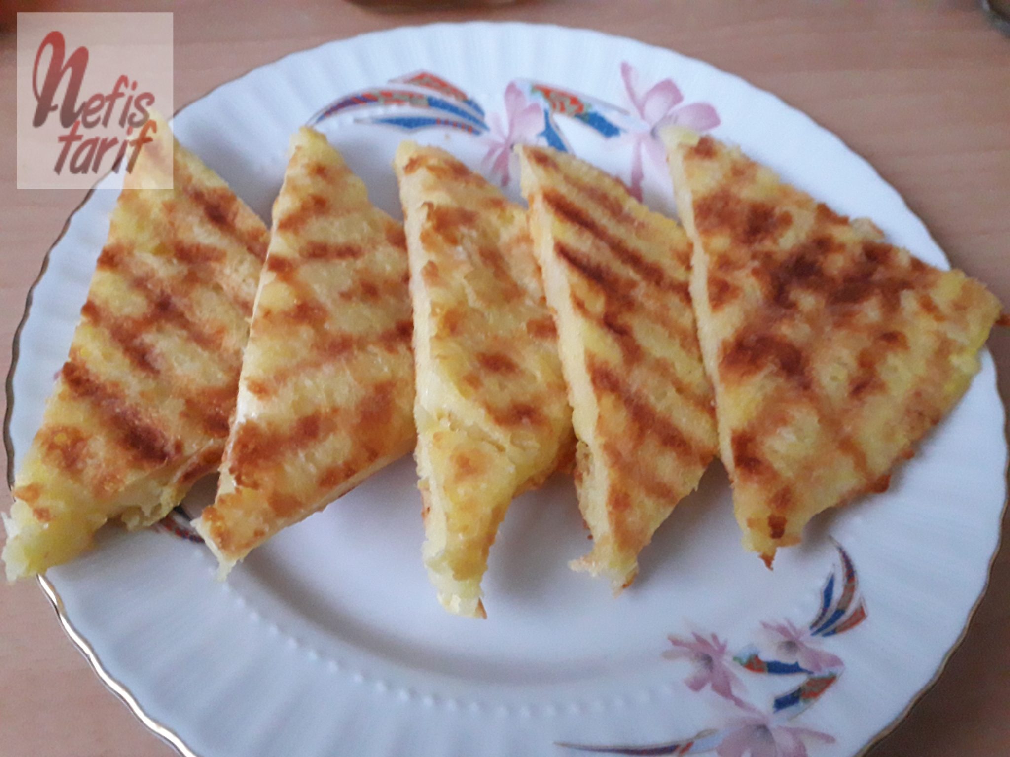 Tost Makinesinde Nefis Patates Tostu Tarifi Nefis Tarif En Nefis