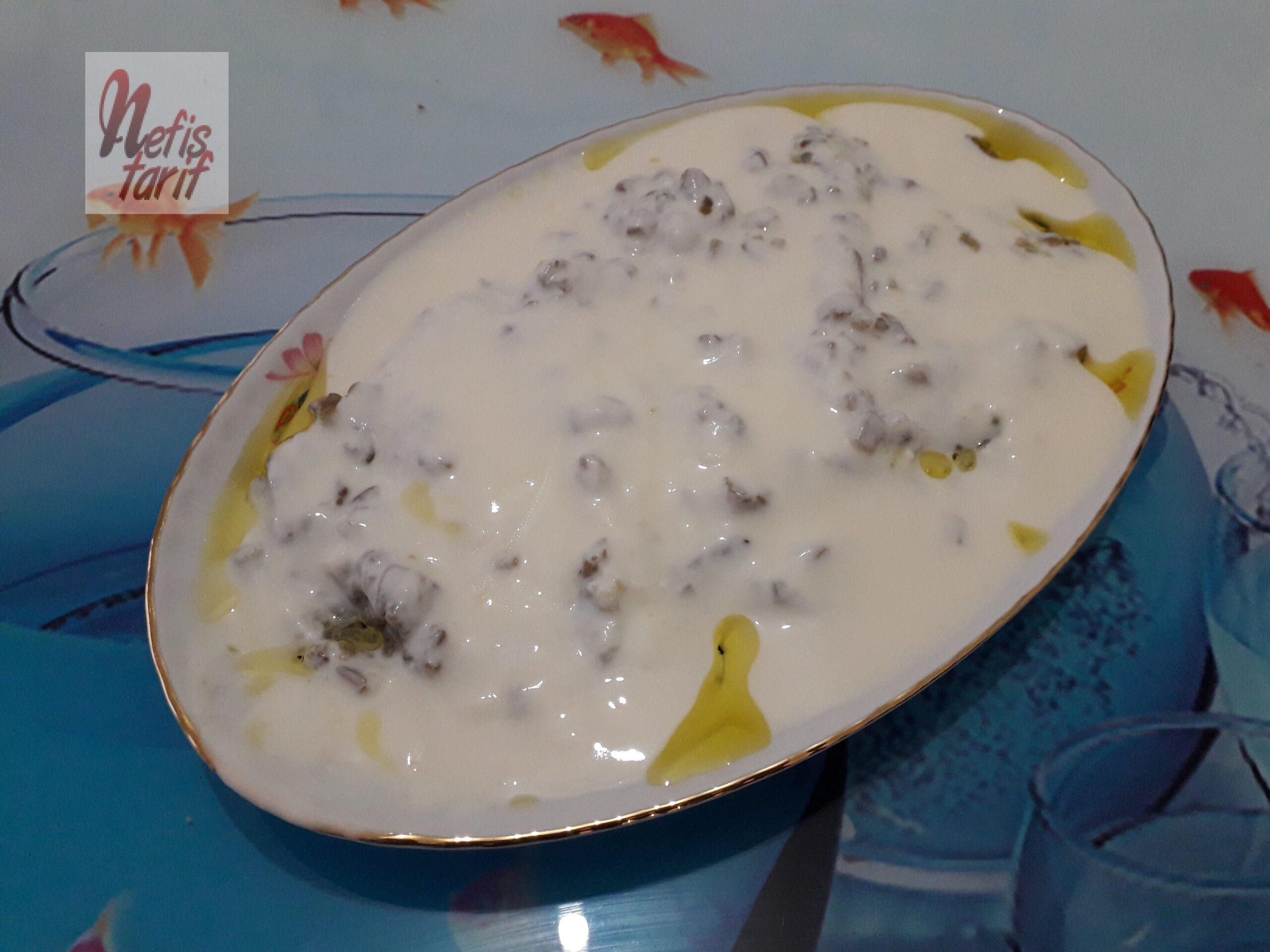 Yoğurtlu Köz Patlıcan Salatası Tarifi