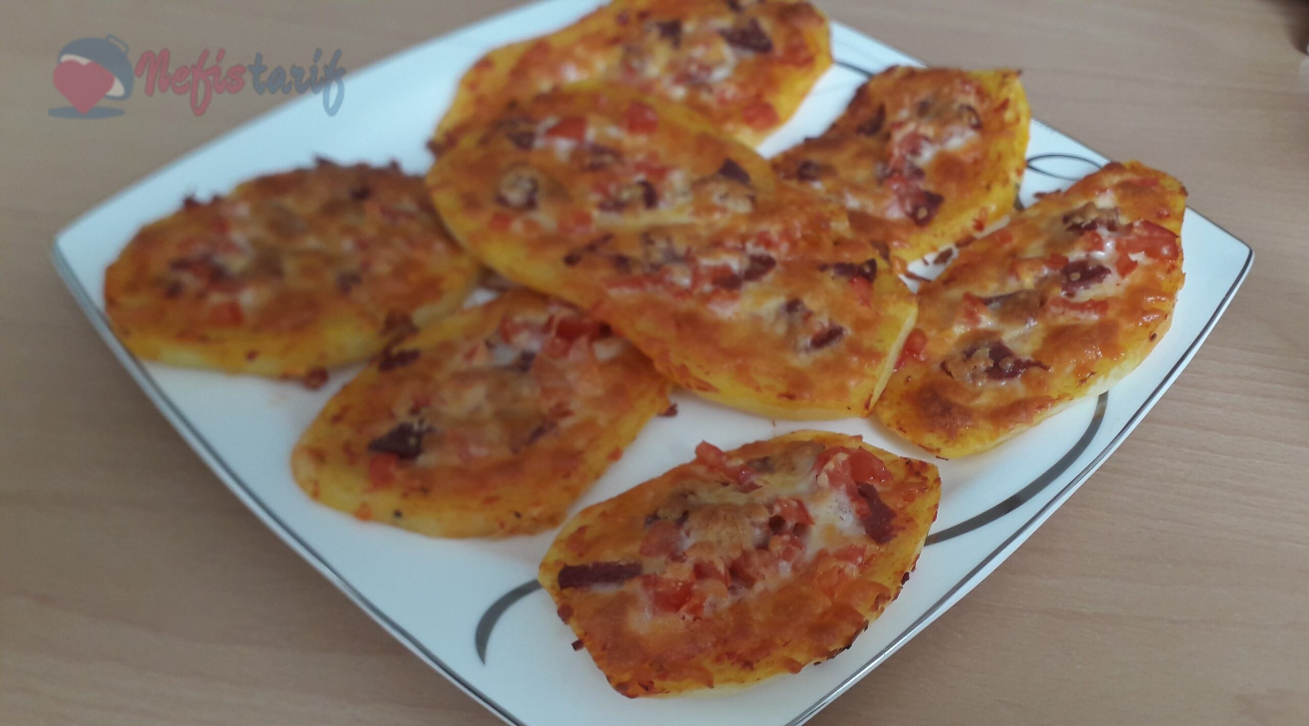 Nefis Patates Pizzası Tarifi